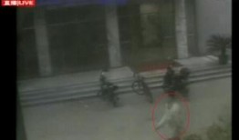 新闻爆料投毒事件视频,视频揭露惊人真相，警方全力追查幕后黑手