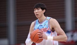 杨毅爆料周琦视频播放,揭秘篮球天才的成长之路