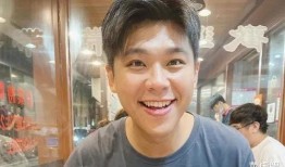 爆料光头老刘视频播放,揭秘幕后故事与播放量背后的秘密